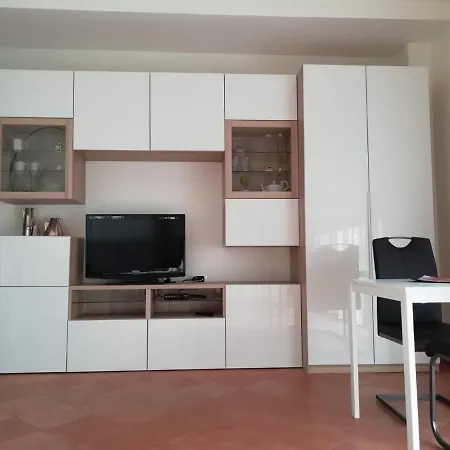 La Terrazza Sul Lago Apartment *